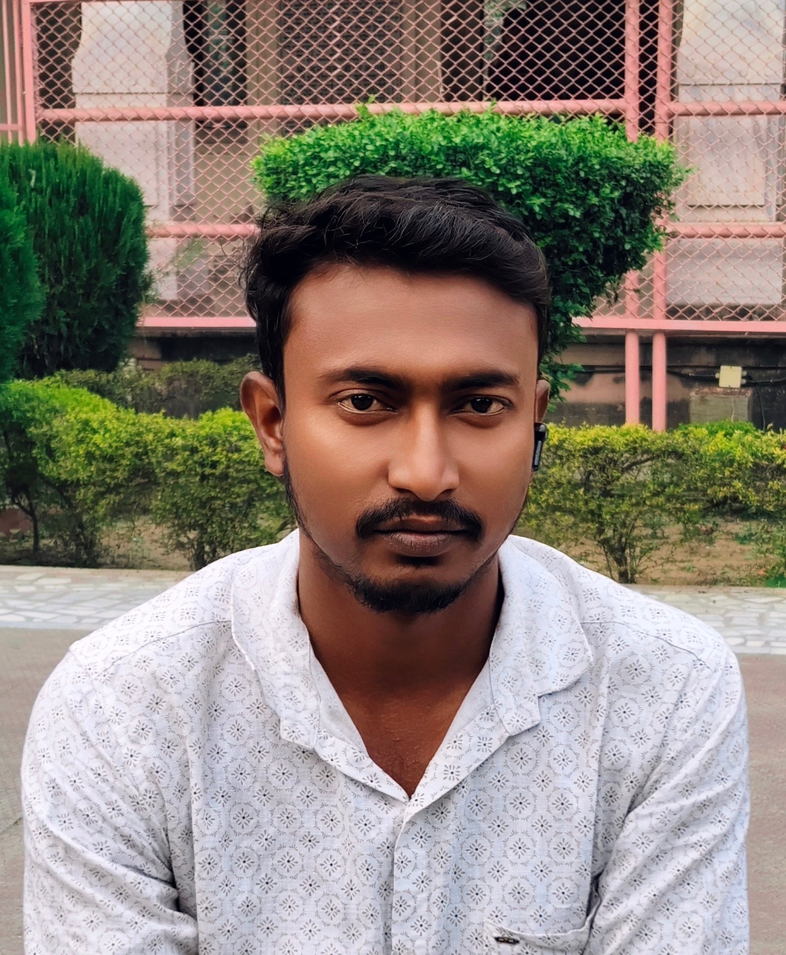 CEO Sujeet Kumar Yadav